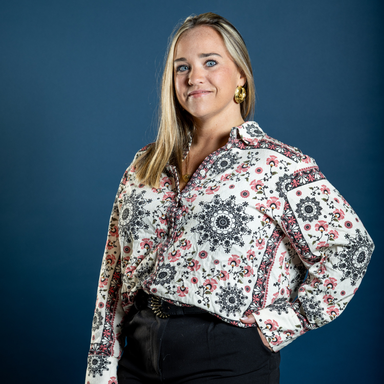 Photo portrait de Manon VAILLANT, corporate